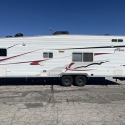 2007 Attitude Eclipse 27ft toy hauler