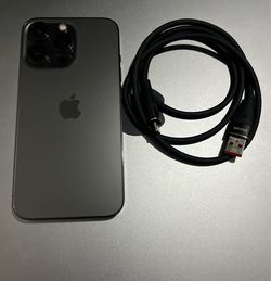 iPad 13 Pro Unlocked 128GB Excellent (iPhone)
