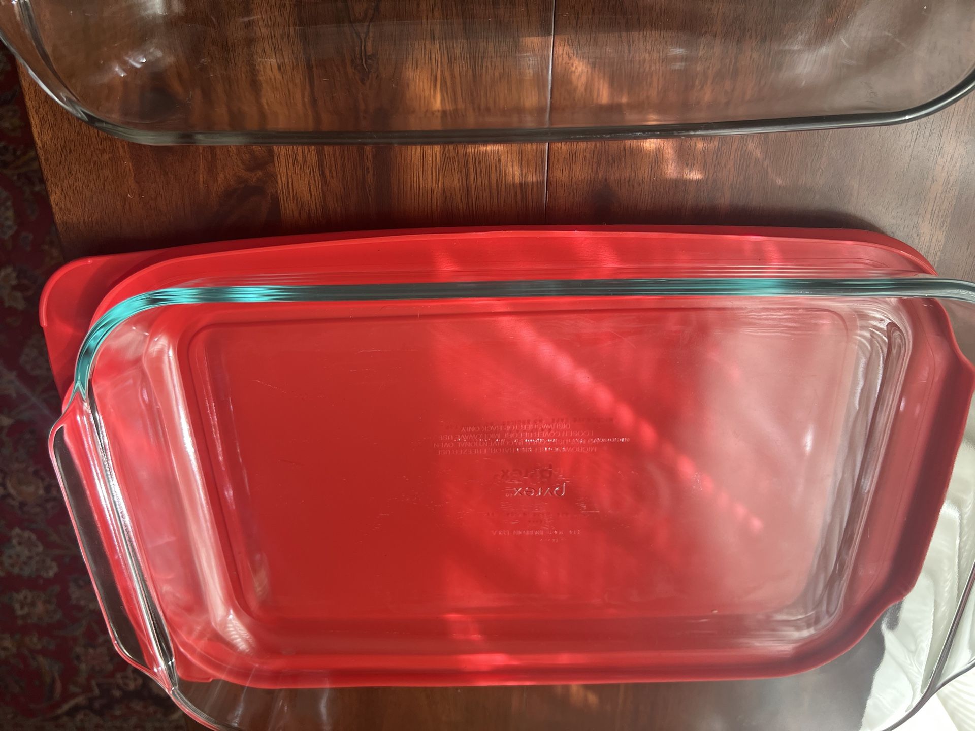 Pyrex Glass Baking Dish With Cover