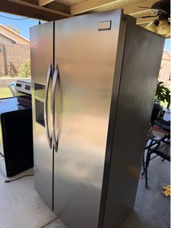 Frigidaire Refrigerador stove microwave exhaust