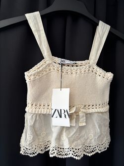 *NWT* Zara Crochet Knit Crop Top