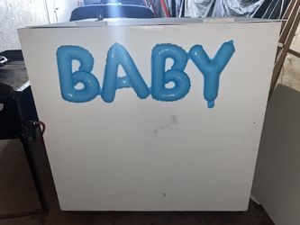 Gender reveal box
