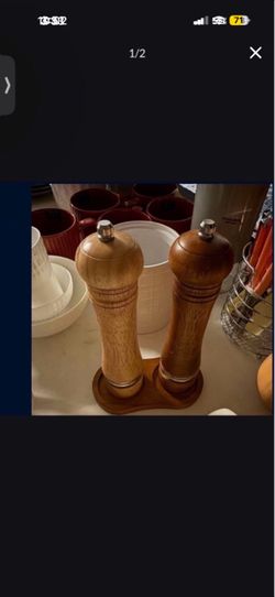 Wood Salt & Pepper Grinder Set with Stand