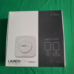 iPort LaunchPort Wall Station For iPad Tablet Holder Charger - White .