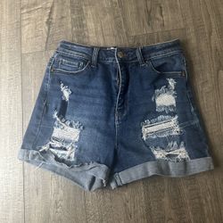 women’s shorts 