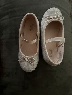 Champagne Maryjane’s For girls Size 11