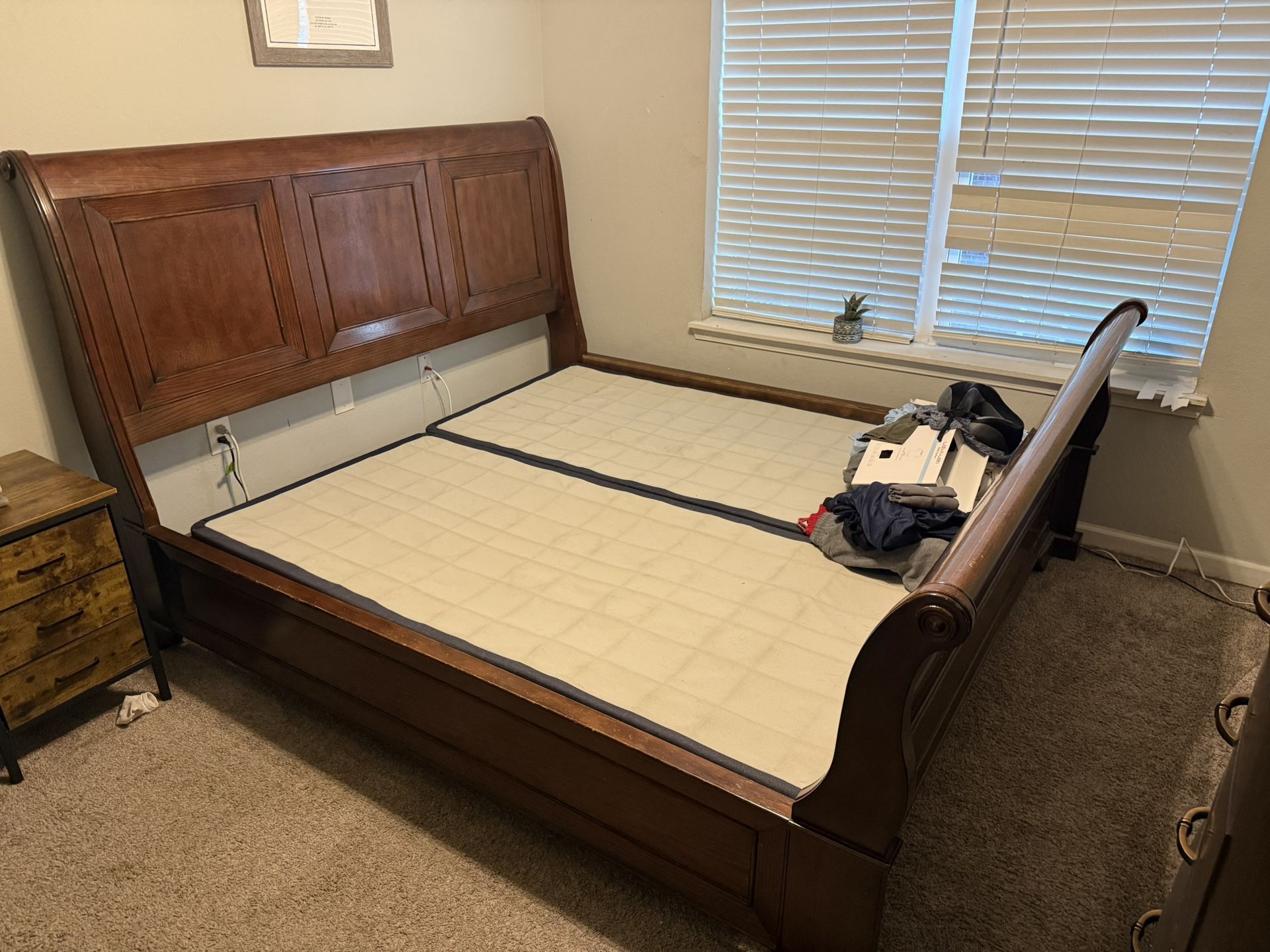 Mahogany Sleigh Bed - king 