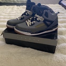 AJ SPIZIKE COOL GREY STEALTH BLACK Size 10 1/2