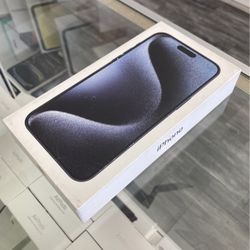 iPhone 15 Pro Max Unlocked 256 GB