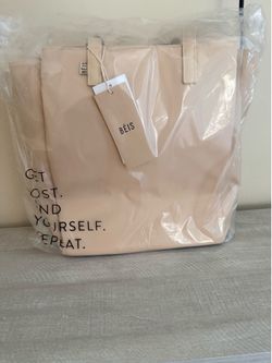 BÉIS Commuter Tote in Beige – Brand New With Tags