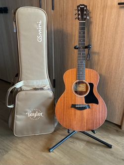 Taylor GS Mini-e Mahogany with 3-Band EQ - Natural
