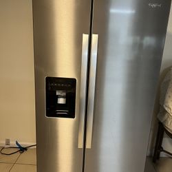 Whirlpool Refrigerator 