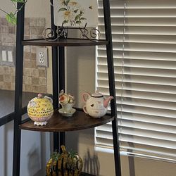Corner Shelf 