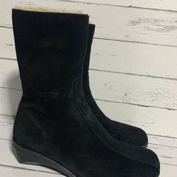 La Canadienne women size 7 black winter boots made in Canada