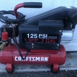 Air Compressor Craftsman 125 Psi  1.5 Hp 2 Gal Great Condition Works Perfect 50$
