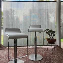 Modern Adjustable Bar Stools (Set of 2) – Chrome & White – Great Condition