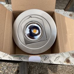 3” Chrome LED adjustable 27K 800 Lumens