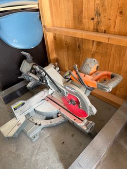 RIDGID Sliding Miter Saw