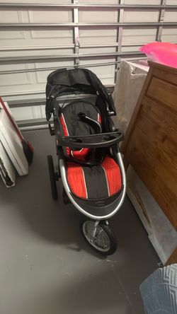 Stroller $10