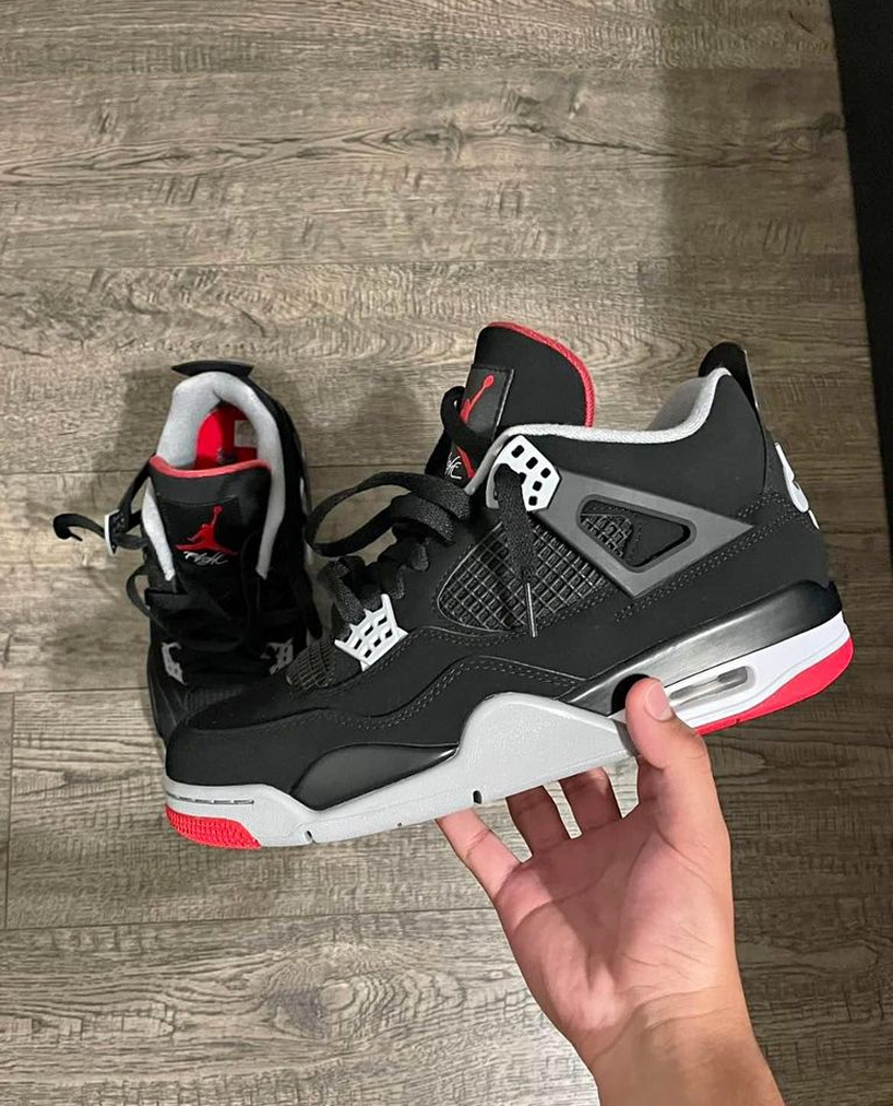Jordan 4 breds