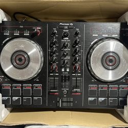 DJ Controller - Pioneer DJ SB2