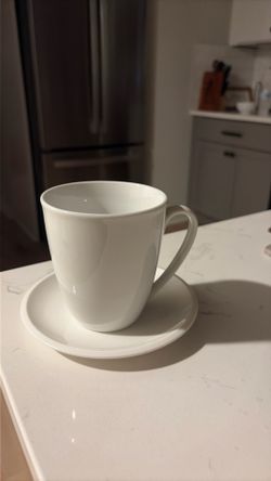 *NEW* Never Used Porcelain Coffee Mug Set