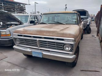 1974 Ford F250 For Parts