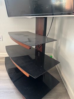 Entertainment center