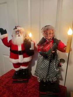 $100.00 - (2) Christmas Animated & Lighted "Holiday Creations" Large "Statement" Accents! Santa Claus & Mrs Claus w/Lots of Vtg & Miniature Design De