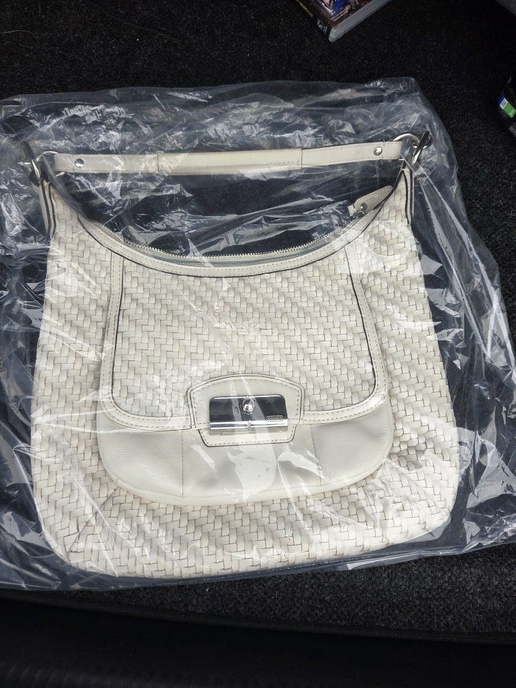 Vintage Coach Clean Soft Leather Purse