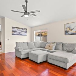 Sectional Couch Beige/Tan