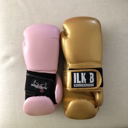 Boxing gloves 