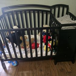 Baby Crib And Changing Table With Storage