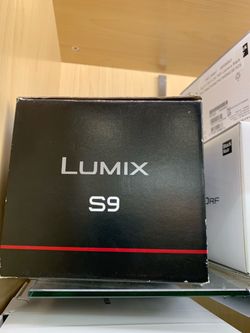 Panasonic Lumix S9