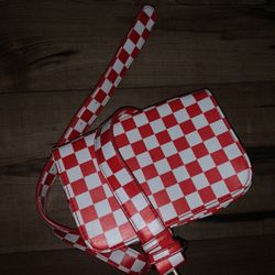 checkered fanny pack