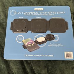 3 in 1 wireless charging pad, charges airpods phones and apple watches
