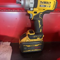 DEWALT - 20V MAX XR Cordless 1/2 in.impact wrench
