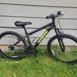 MONGOOSE EXCURSION BIKE 
