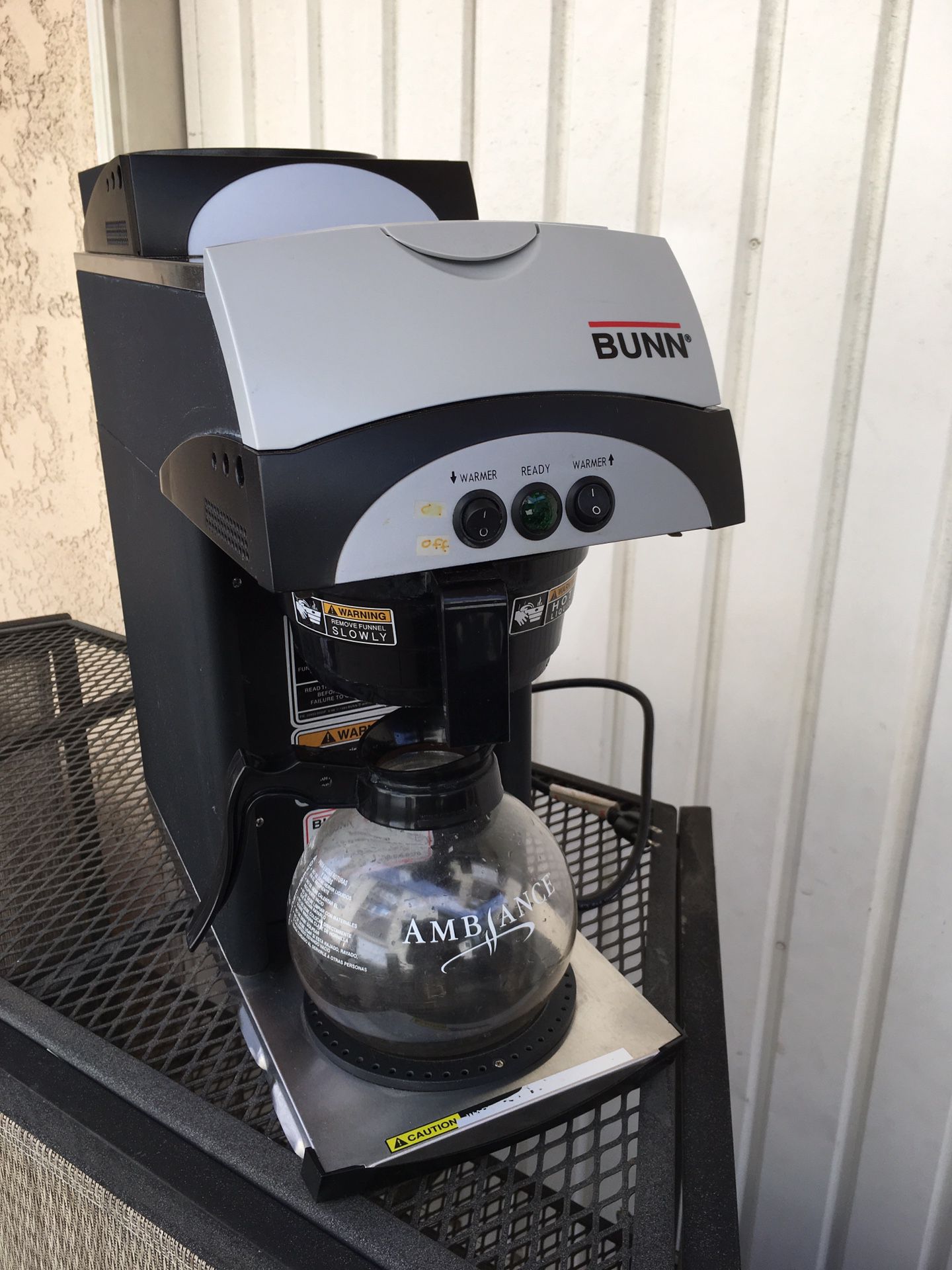 Bunn Commerical coffee maker - works great
