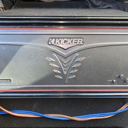 KICKER ZX1500/1 (like new)