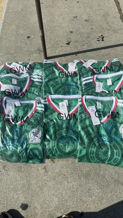M L XL