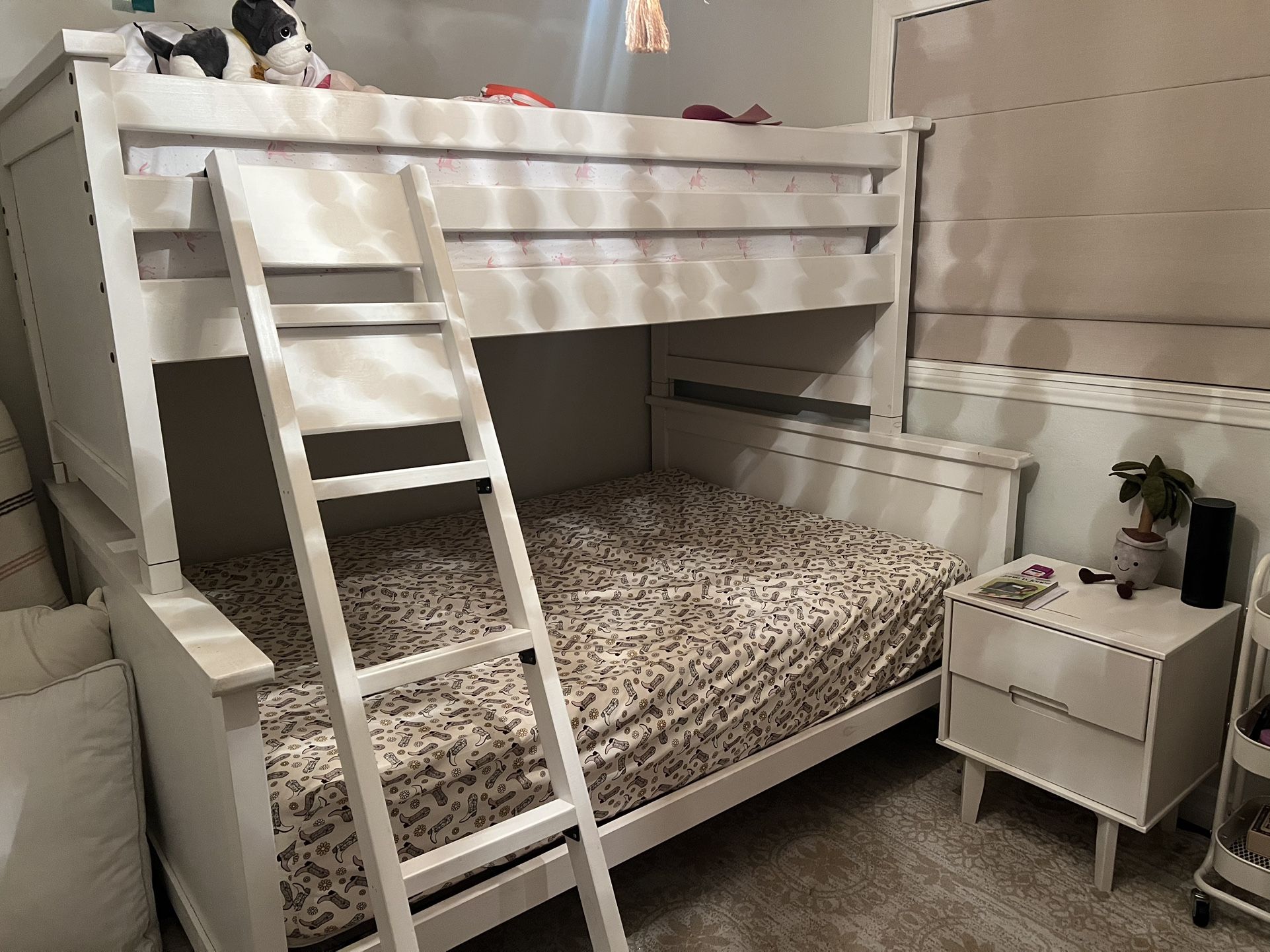 Twin Over Full Bunk Bed