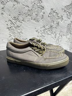 tuk footwear Olive Canvas VLK Sneaker Size 8 Men’s (used)