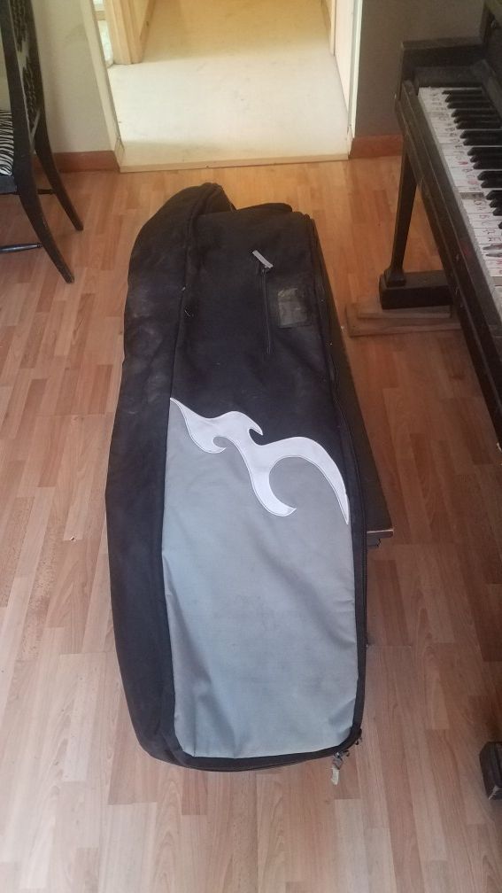 Snowboard bag