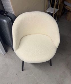 Boucle Chair