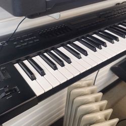 Roland JV-80 Keyboard Quality Keyboard At Cash America Pawn 