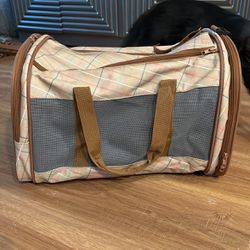 Whisker City Tan Plaid Soft Sided Cat Carrier (tan)