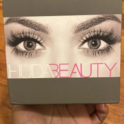 Huda Beauty Lashes