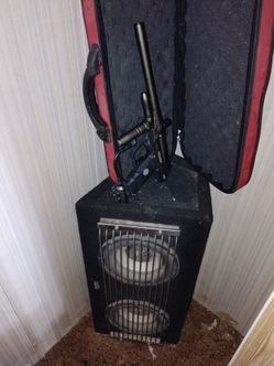 Speakers like 8-in never been used they woror  best offer