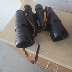 Binoculars 